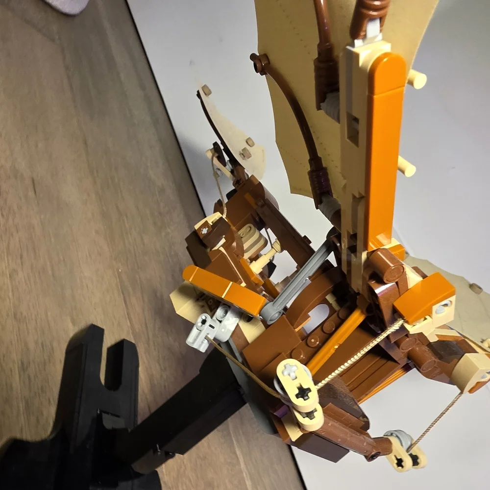 LEGO Icons Set 10363 – Leonardo da Vinci’s Flying Machine - Picture 3 of 8